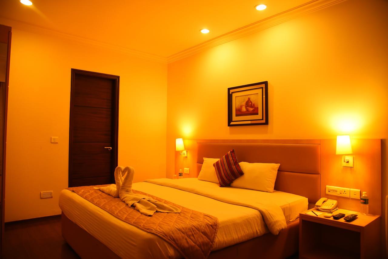 Royal Orchid Suites Whitefield Bangalore Extérieur photo